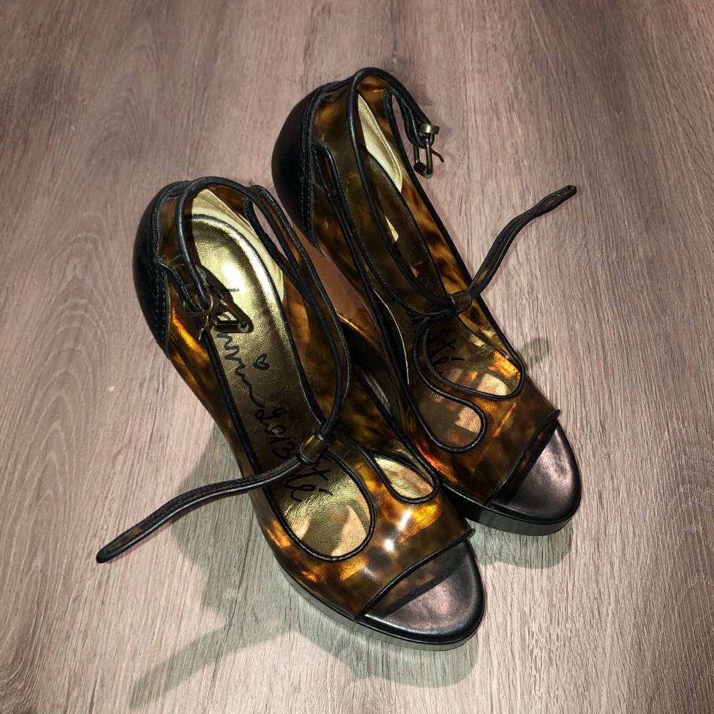Gorgeous Evening sandals.